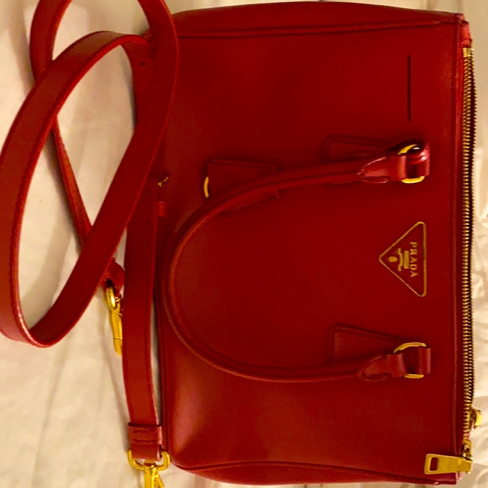 Authentic Prada Galleria Small Saffiano Double-zip tote bag red